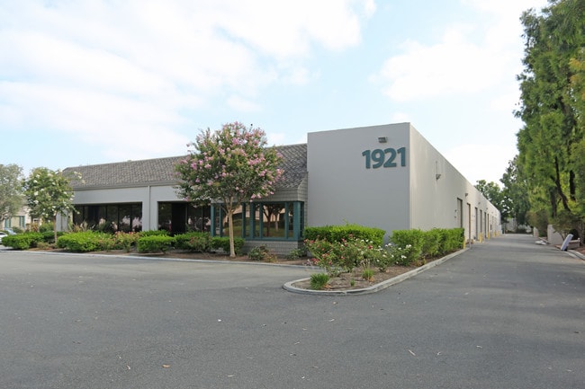 More details for 1921 Carnegie Ave, Santa Ana, CA - Industrial for Lease