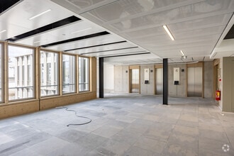 88-90 Rue Cardinet, Paris for lease Interior Photo- Image 1 of 3