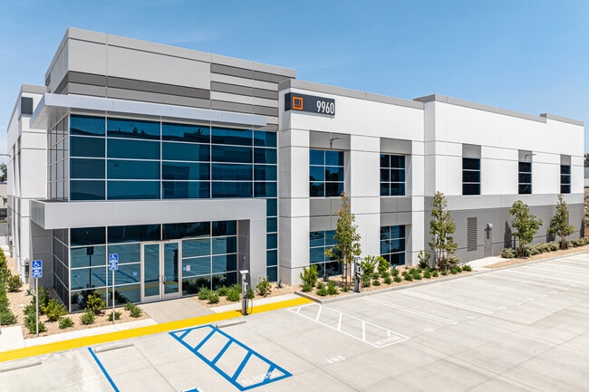 Plus de détails pour 9920 Pioneer Blvd, Santa Fe Springs, CA - Industriel à louer