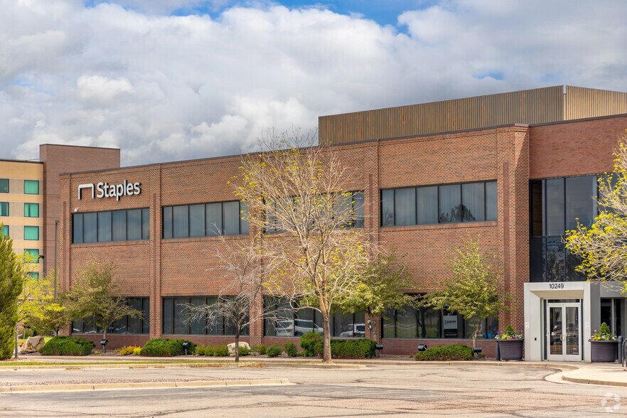 10249 Church Ranch Way, Westminster, CO à louer - Photo du bâtiment - Image 3 de 15
