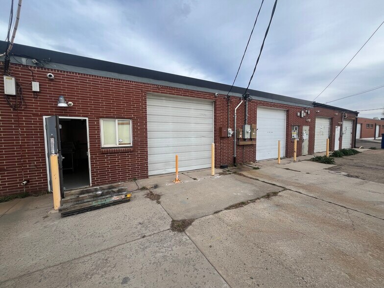 1127-1137 S Jason St, Denver, CO à louer - Photo du bâtiment - Image 3 de 9