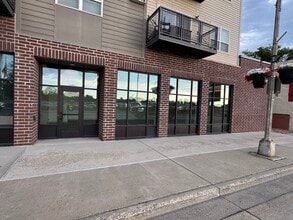 100 Collins Ave, Mandan, ND for lease Interior Photo- Image 2 of 10