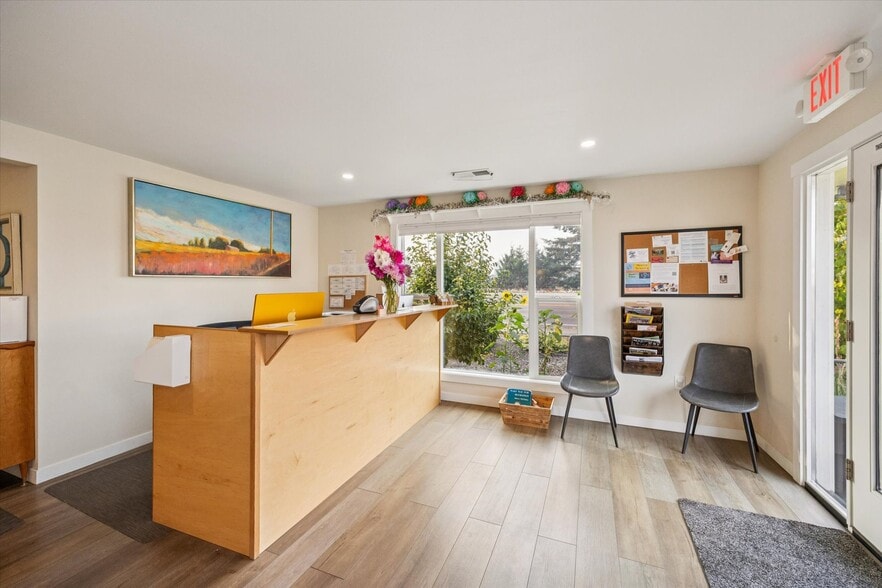 615 SE 1st Ave, Canby, OR for sale - Building Photo - Image 2 of 39