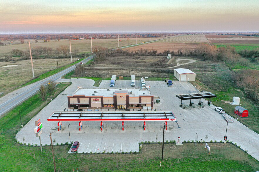 11378 SH-21, Caldwell, TX à louer - Photo du bâtiment - Image 2 de 6