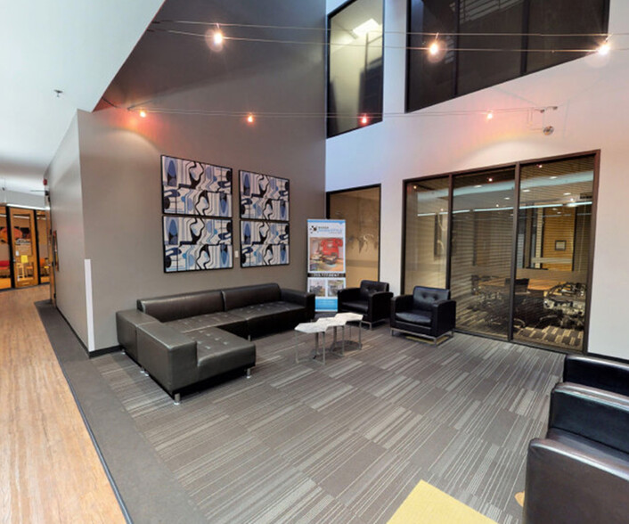 4101 Greenbriar Dr, Houston, TX for lease - Lobby - Image 1 of 5