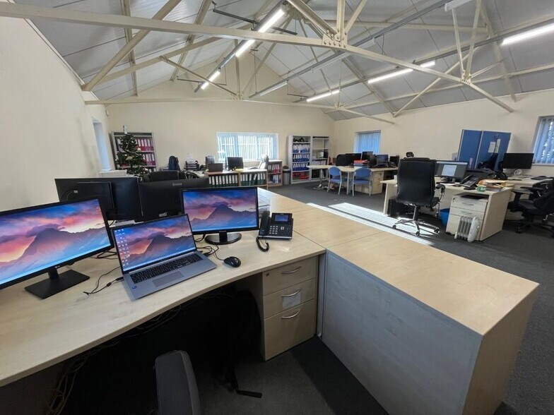 Manningtree Rd, Dedham à vendre - Photo du bâtiment - Image 2 de 12