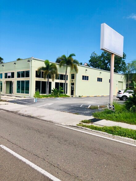 2905 W Kennedy Blvd, Tampa, FL à vendre - Photo du bâtiment - Image 3 de 26