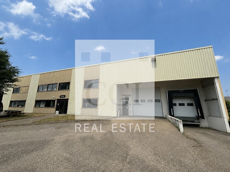 Flex in Genas for lease Building Photo- Image 1 of 11