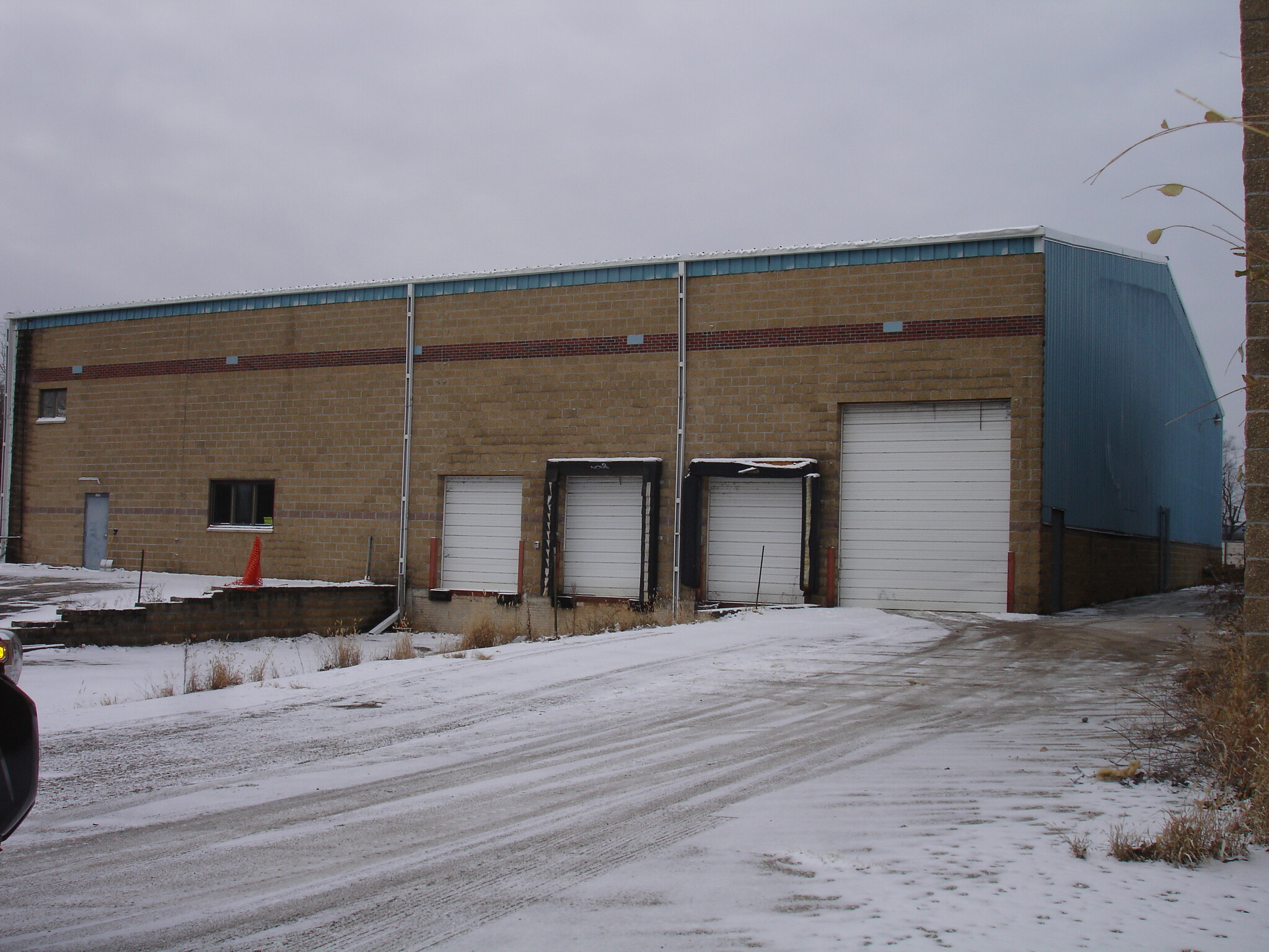 3211 George St, La Crosse, WI for lease Building Photo- Image 1 of 4