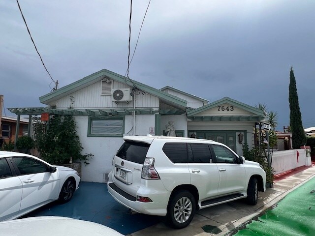 7643 NW South River Dr, Medley, FL à vendre Photo principale- Image 1 de 1