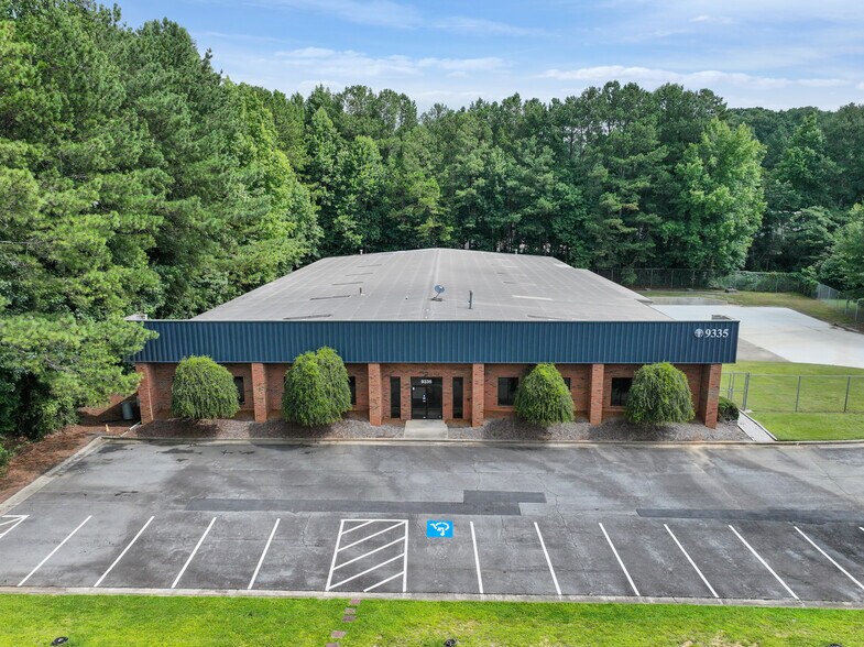 9335 Industrial Trace, Alpharetta, GA à vendre - Photo du bâtiment - Image 1 de 13