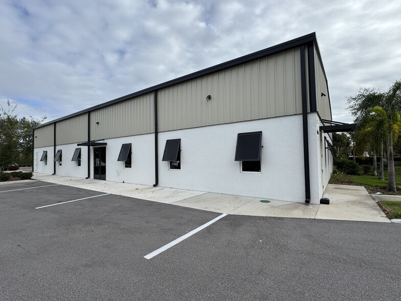 10605 Technology Ter, Bradenton, FL for lease - Building Photo - Image 3 of 5