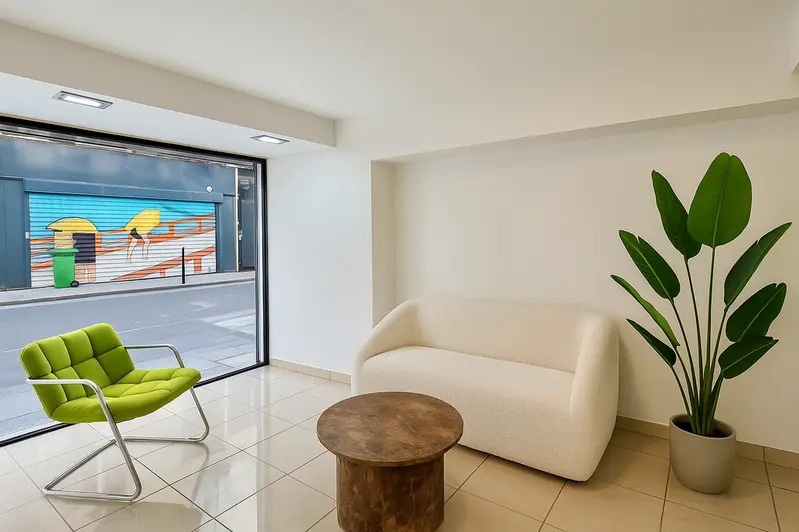 Office in Paris for lease - Interior Photo - Image 1 of 8