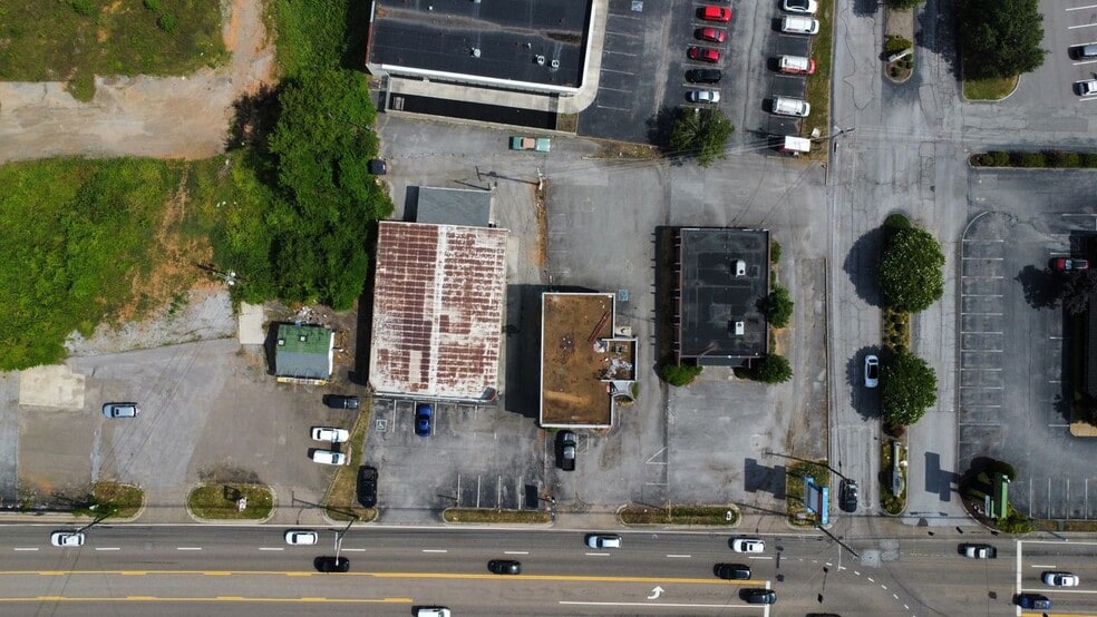 8085-8161 Kingston Pike, Knoxville, TN for lease - Building Photo - Image 2 of 5