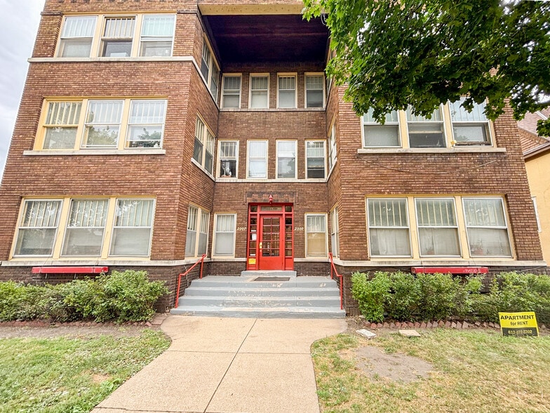 2007 Aldrich Ave S, Minneapolis, MN à vendre - Photo du bâtiment - Image 1 de 1