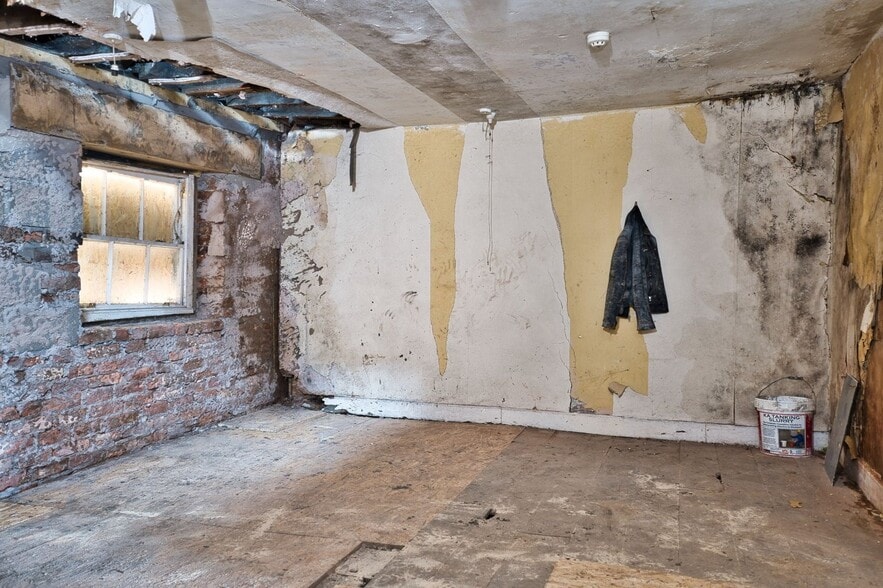 Market Sq, Bromyard for sale - Interior Photo - Image 3 of 10