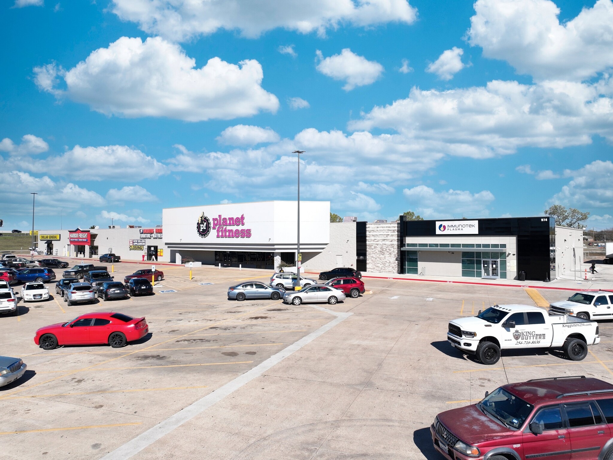 1000 N Loop 340, Bellmead, TX à louer Photo du bâtiment- Image 1 de 5