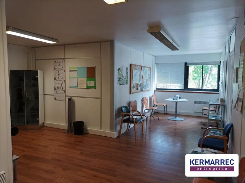 Bureau dans Orvault à louer - Photo du bâtiment - Image 3 de 5