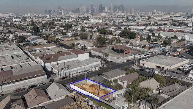 Plus de détails pour 2212 Compton Ave, Los Angeles, CA - Terrain à vendre