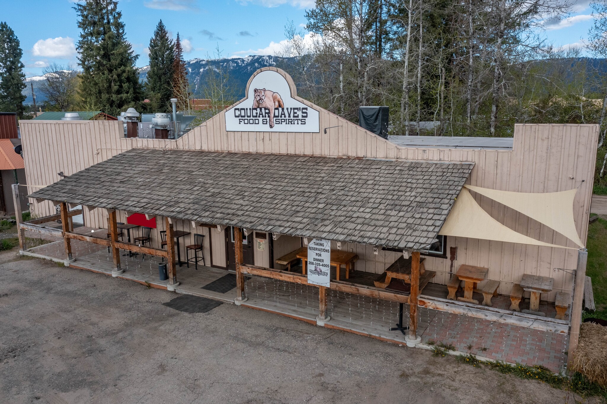 263 N Main St, Donnelly, ID for sale Building Photo- Image 1 of 37