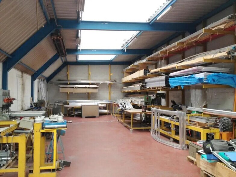 Industriel dans Colombes à vendre - Photo du bâtiment - Image 3 de 9