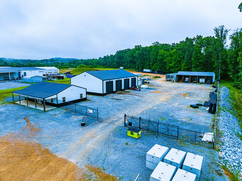 5050 US-79, Paris, TN for sale - Primary Photo - Image 1 of 54