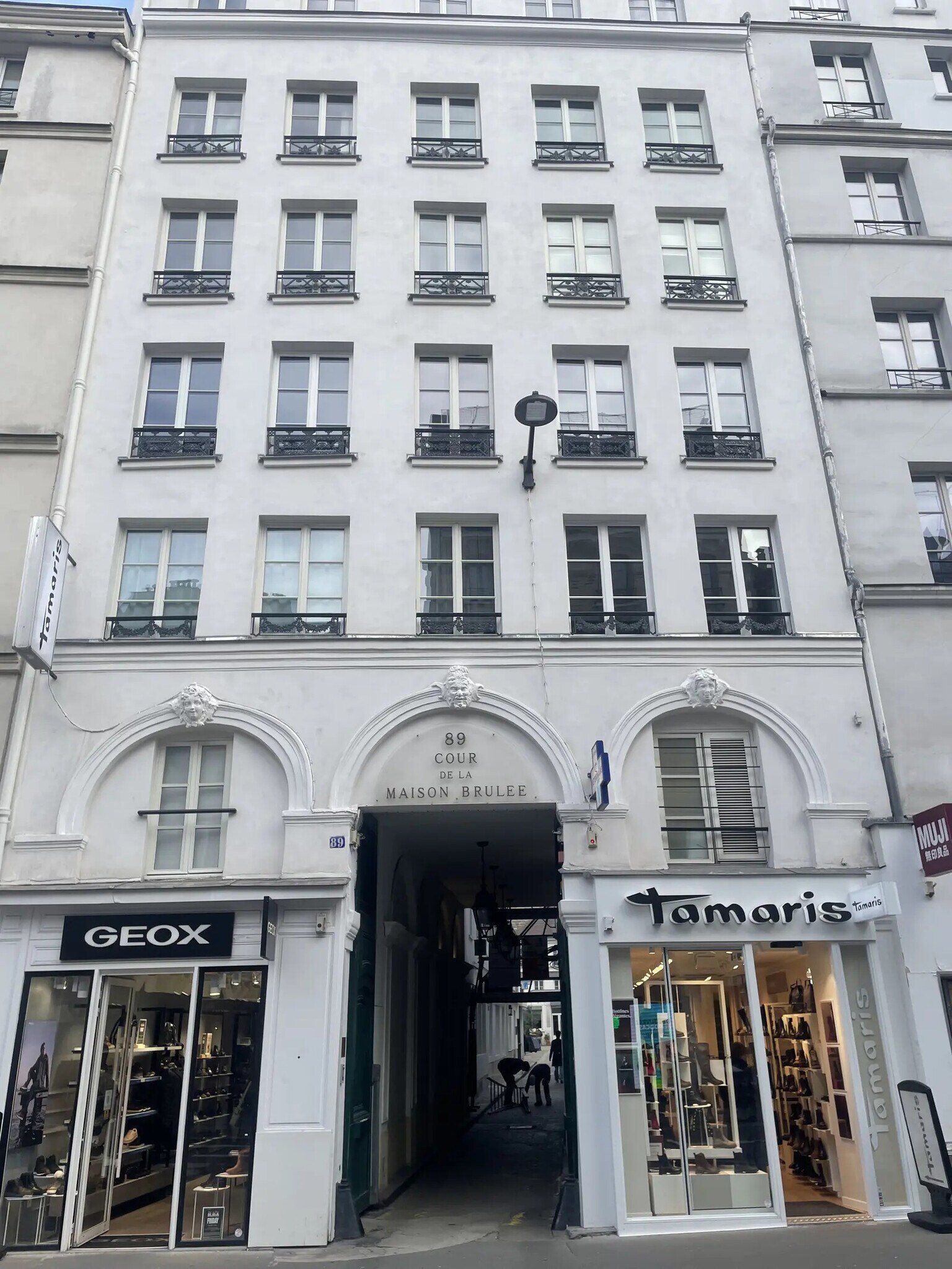 89 Rue Du Faubourg Saint-Antoine, Paris for lease Building Photo- Image 1 of 11