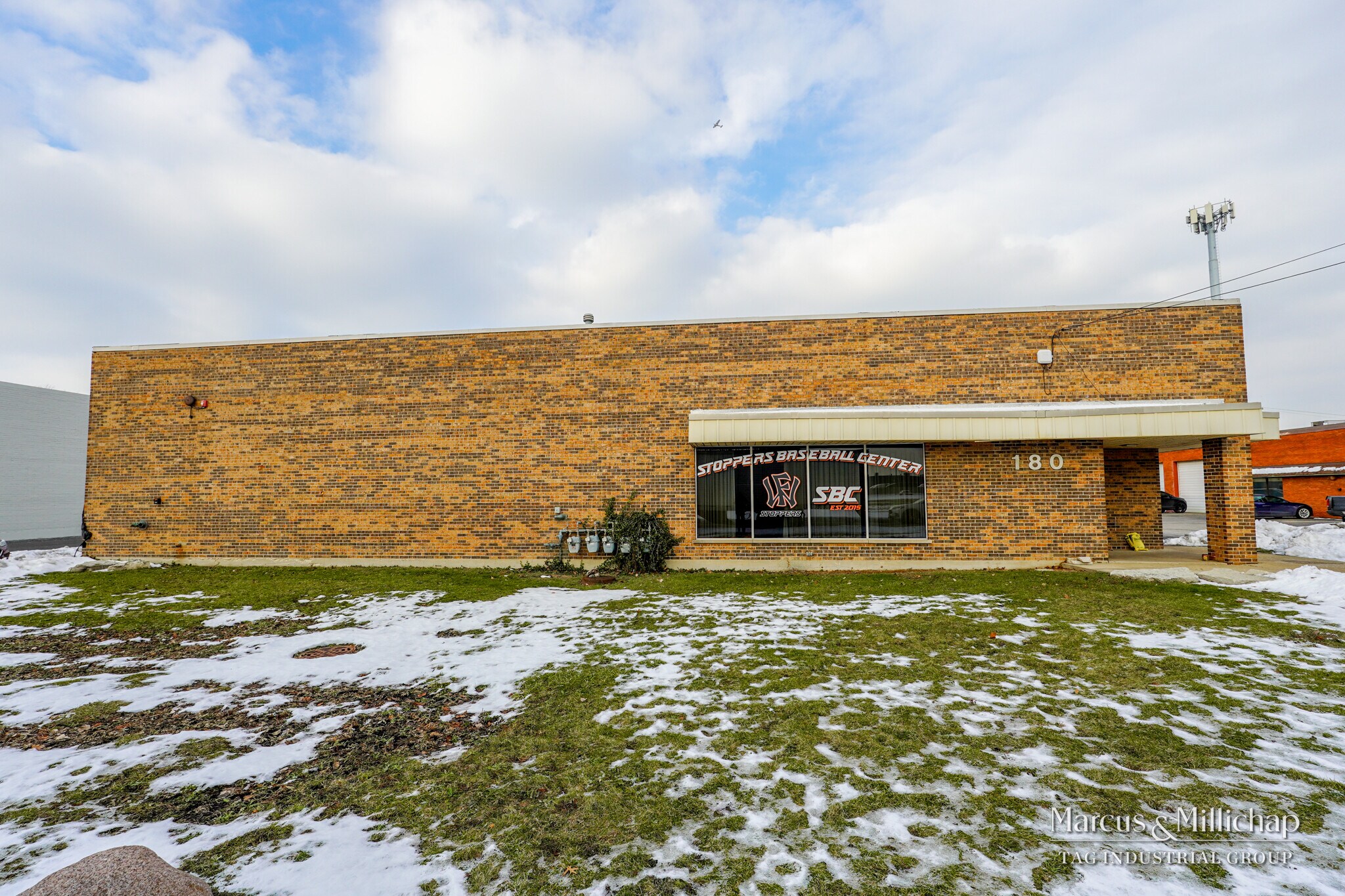 180 Shepard Ave, Wheeling, IL à vendre Photo principale- Image 1 de 7