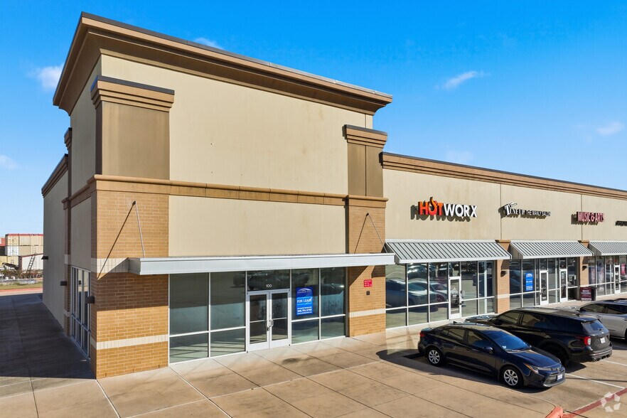 4531-4589 East Sam Houston Pky S, Pasadena, TX à louer - Photo du bâtiment - Image 2 de 19