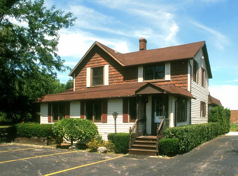 922 W Irving Park Rd, Schaumburg, IL à vendre - Photo principale - Image 1 de 21