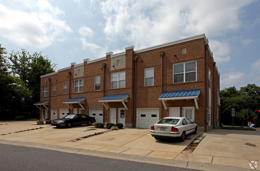 3440-3452 N Davidson St, Charlotte, NC for sale - Building Photo - Image 3 of 12