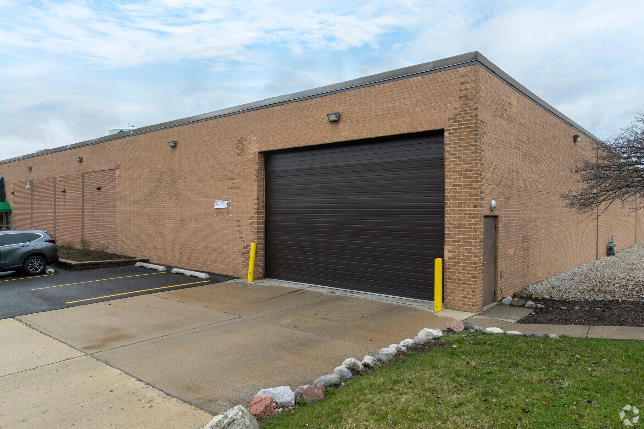 200-220 Fencl Ln, Hillside, IL for lease Building Photo- Image 1 of 14
