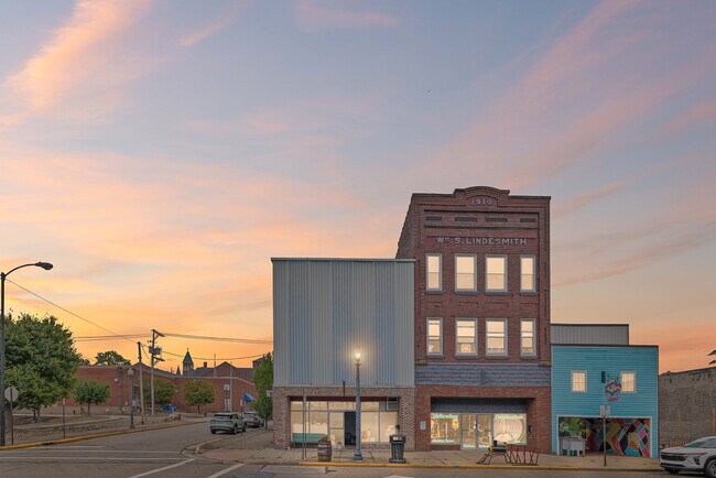 More details for 361 E Main St, Alliance, OH - Retail for Sale