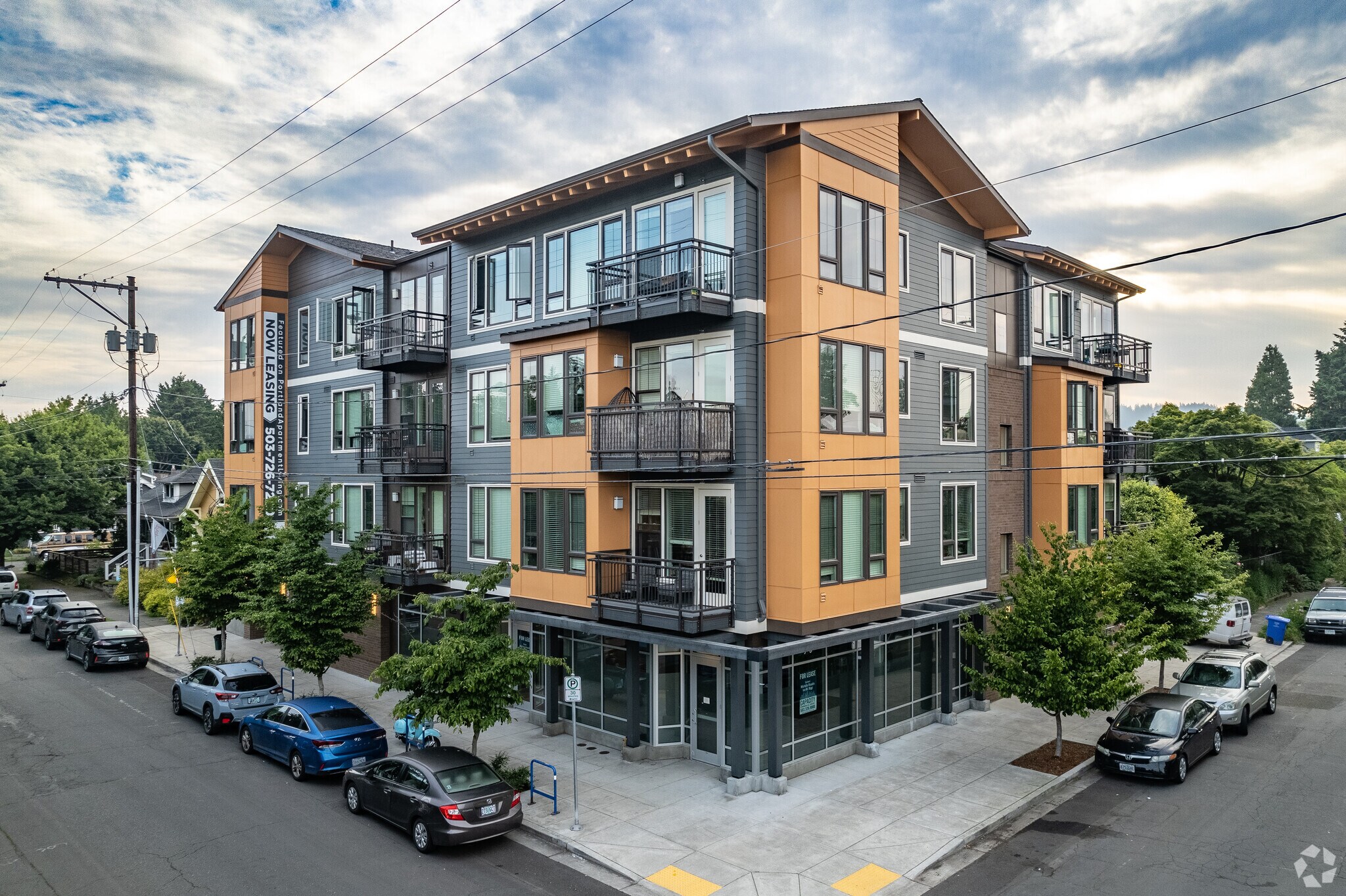 2350 SE 37th Ave, Portland, OR for lease Primary Photo- Image 1 of 6