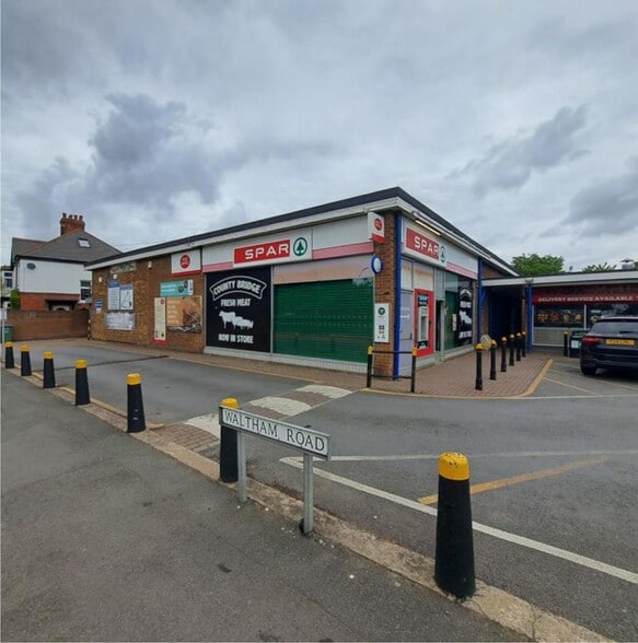 33-33A Waltham Rd, Grimsby for lease - Primary Photo - Image 1 of 5