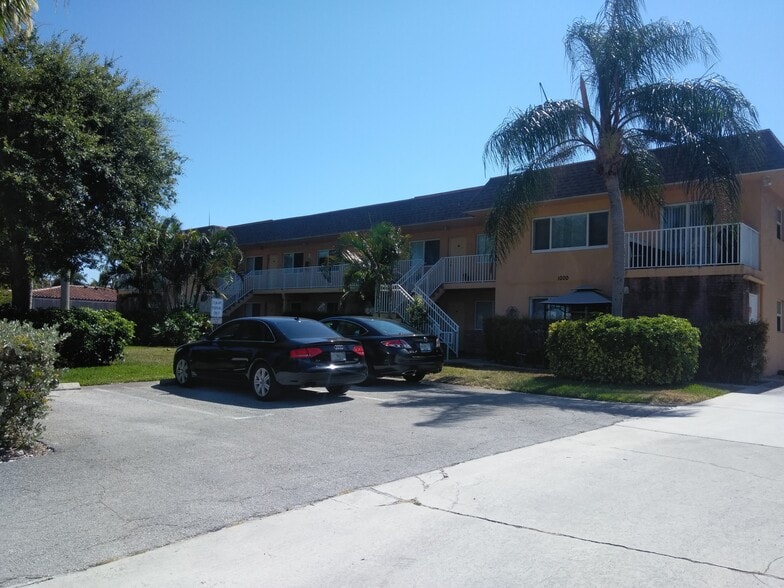 1000 NE 9th Ave, Delray Beach, FL à vendre - Photo du bâtiment - Image 3 de 4