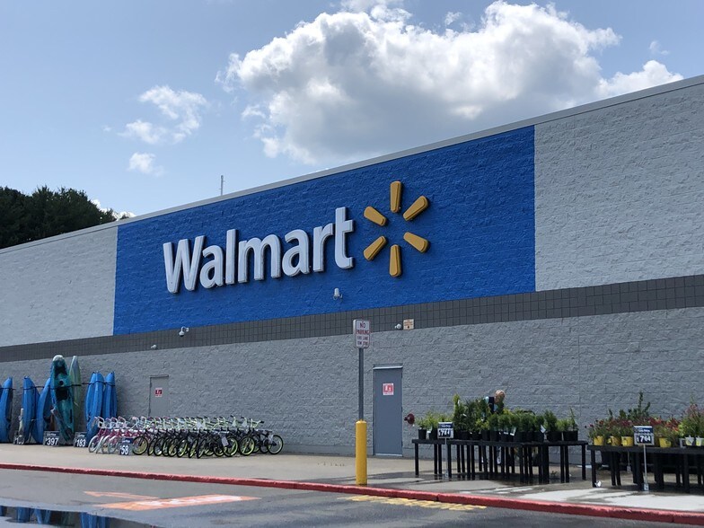 2405-2441 Vestal Pky E, Vestal Township, NY à louer - Photo du bâtiment - Image 1 de 22