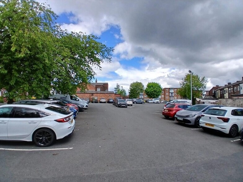 273-275 Bury New Rd, Manchester à louer - Photo du bâtiment - Image 2 de 2
