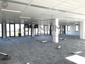 Office in Vénissieux for lease Interior Photo- Image 2 of 7