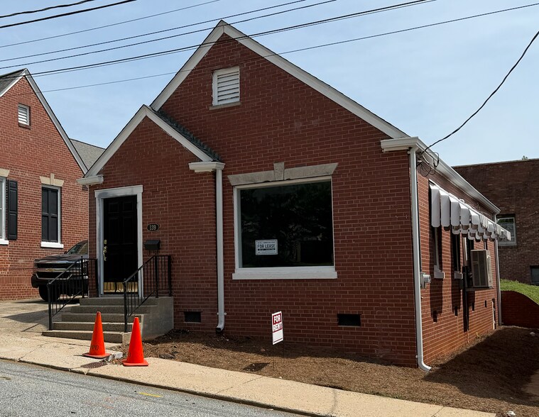 139 W 2nd St, Rutherfordton, NC for lease - Primary Photo - Image 1 of 6