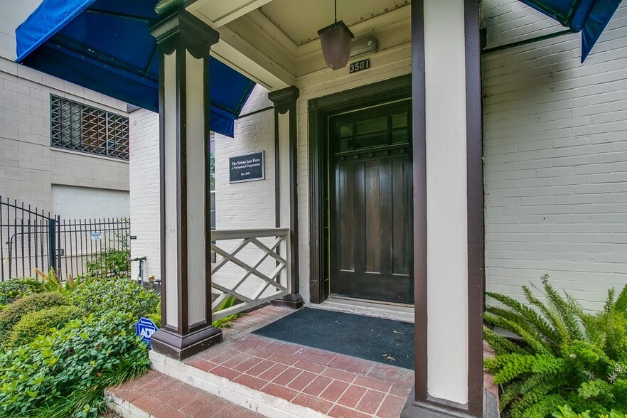 3501 Allen Pky, Houston, TX à louer - Photo du bâtiment - Image 2 de 26