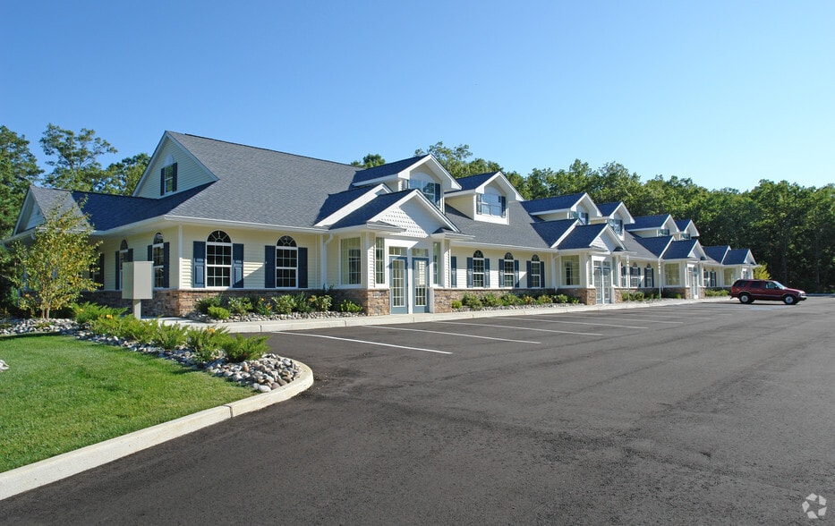 236 E Jimmie Leeds Rd, Galloway, NJ for sale - Primary Photo - Image 1 of 6