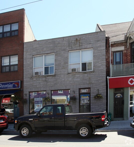 1457 Dundas St W, Toronto, ON à louer - Photo du bâtiment - Image 3 de 4