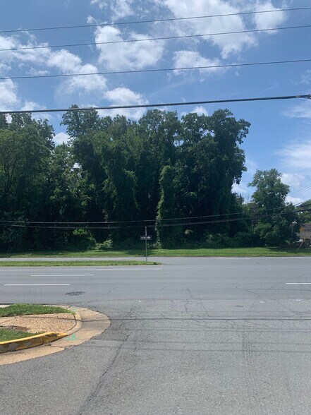 4401 Carrico Dr, Annandale, VA à vendre - Autre - Image 2 de 3