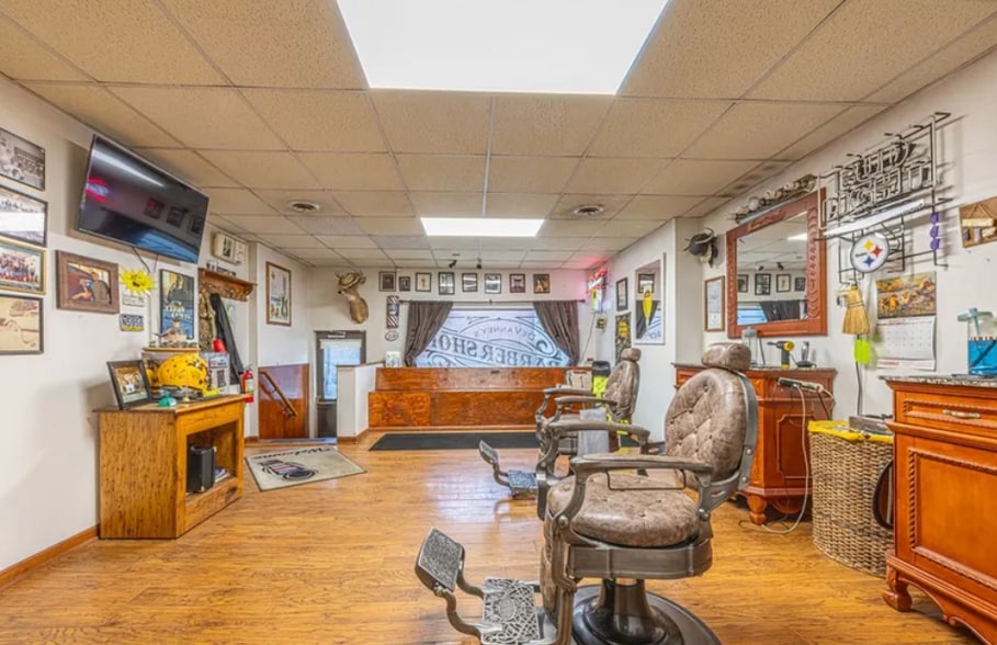 63 S Gallatin Ave, Uniontown, PA à vendre - Photo intérieure - Image 3 de 3