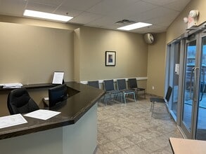 1040 Champlain St, Dieppe, NB à louer Photo intérieure- Image 2 de 5