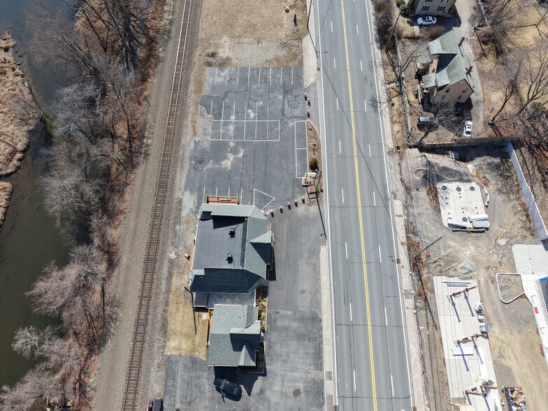 192 Ny-17, Tuxedo Park, NY à louer - Photo du bâtiment - Image 3 de 32