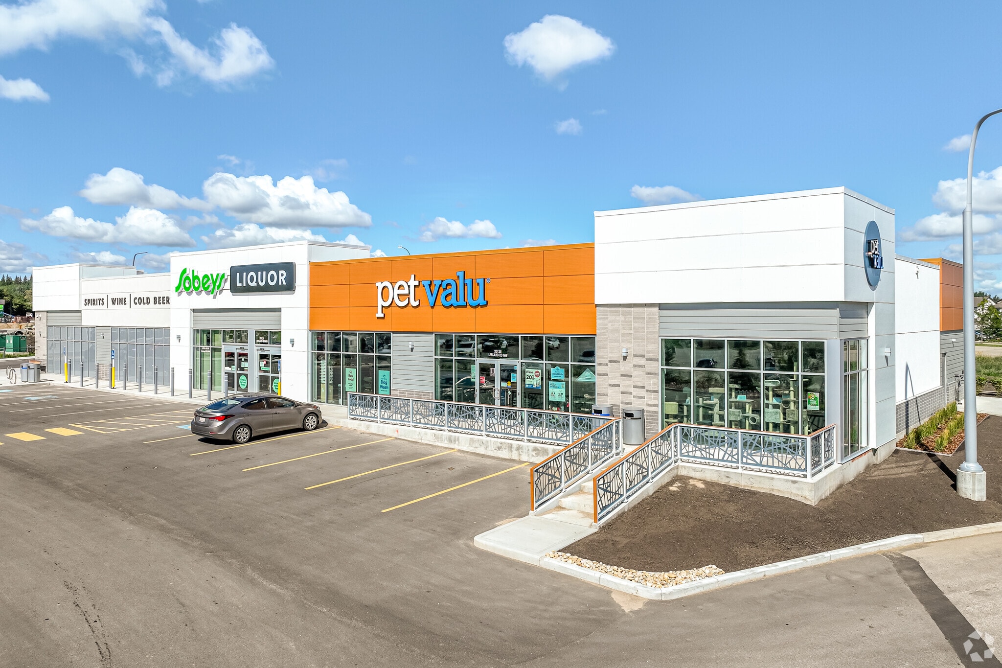 Lessard Rd NW, Edmonton, AB à vendre Photo principale- Image 1 de 1