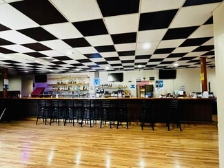 Plus de détails pour 716 N Main St, Moorefield, WV - Commerce de détail à vendre