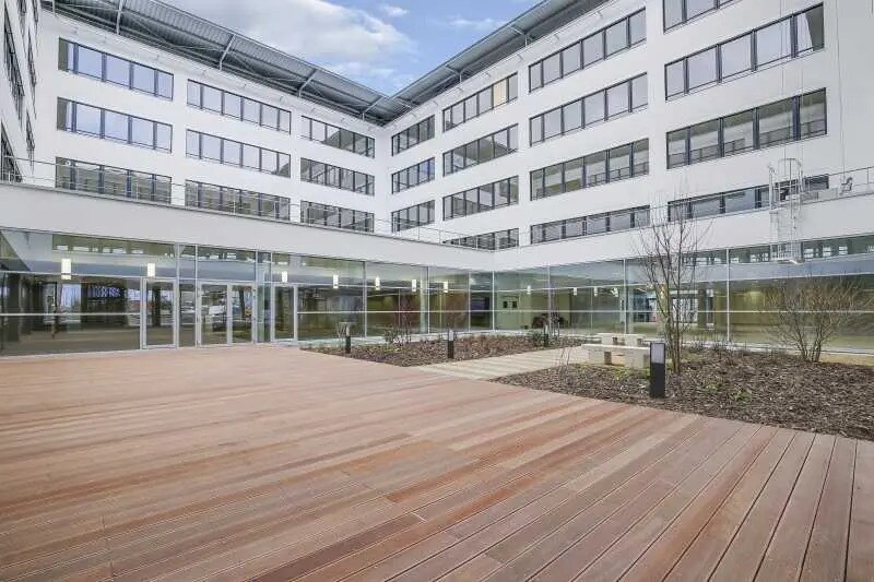 53 Rue Du Port, Nanterre à louer - Photo du bâtiment - Image 2 de 4